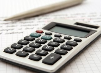 calculator to represent calculating tax on shares